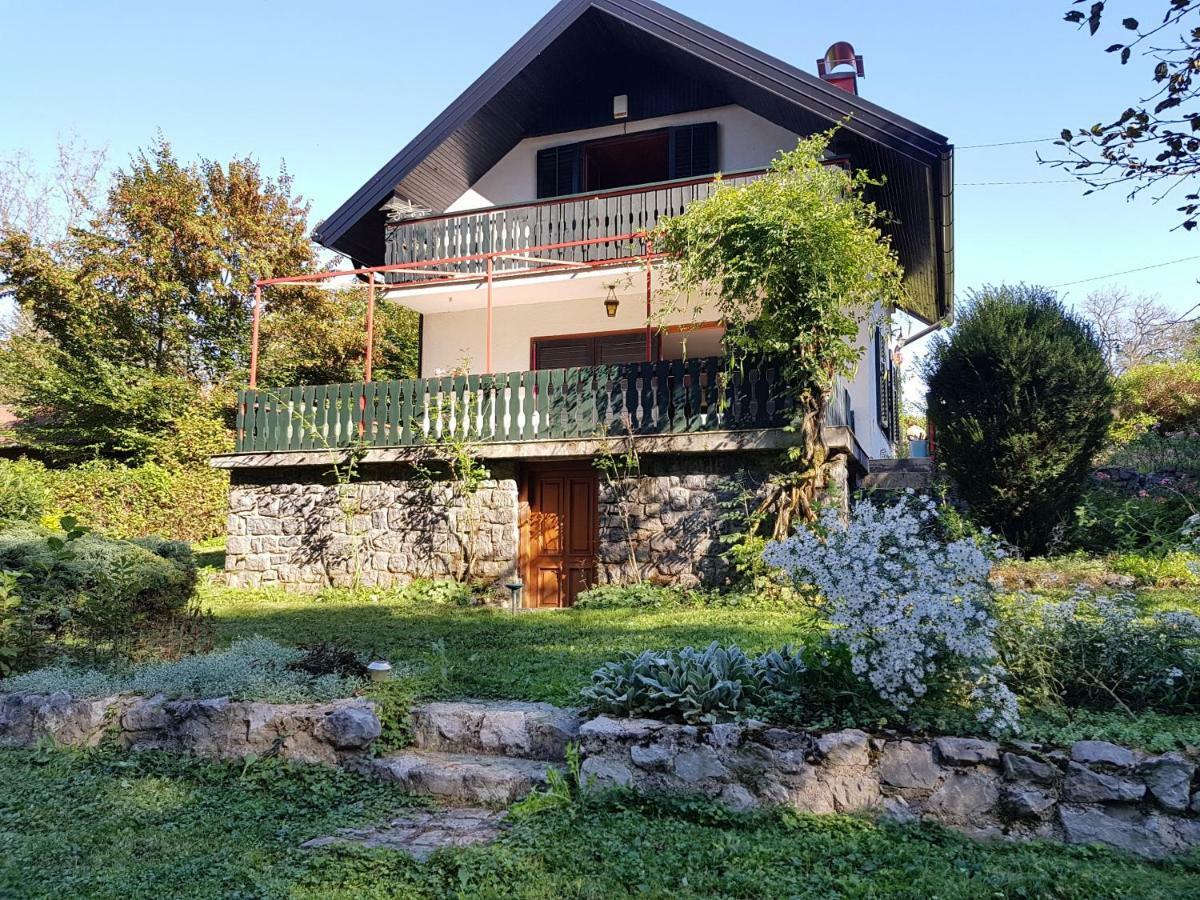Kuca Za Odmor "Livadica" Villa Netretic Eksteriør billede